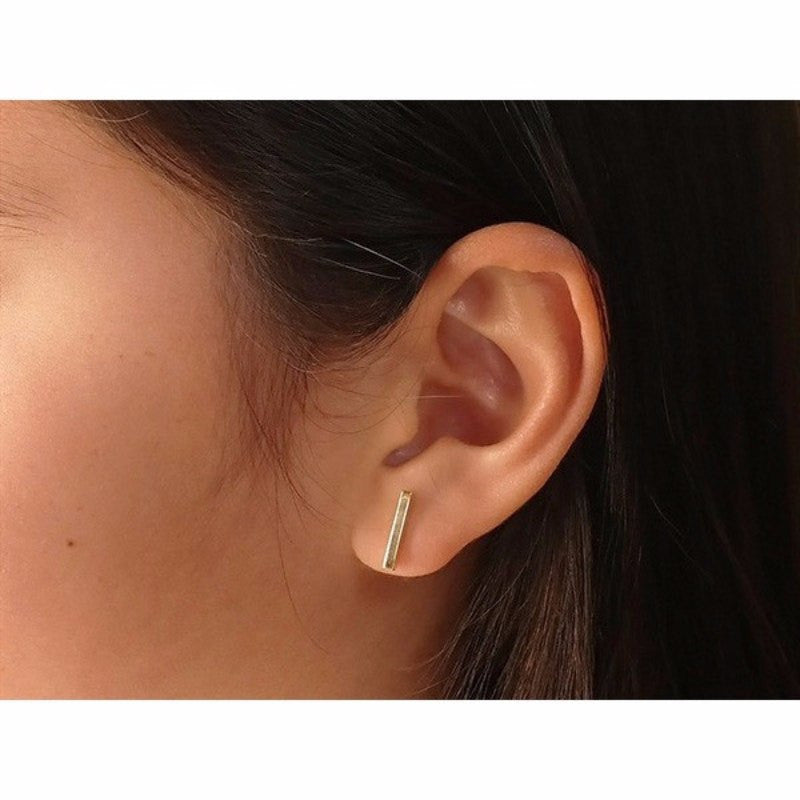 Bar Stud Earrings - Modern Jewelry - MOORTOWN.